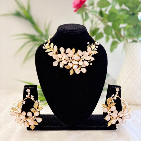 Bloome Necklace & Earrings