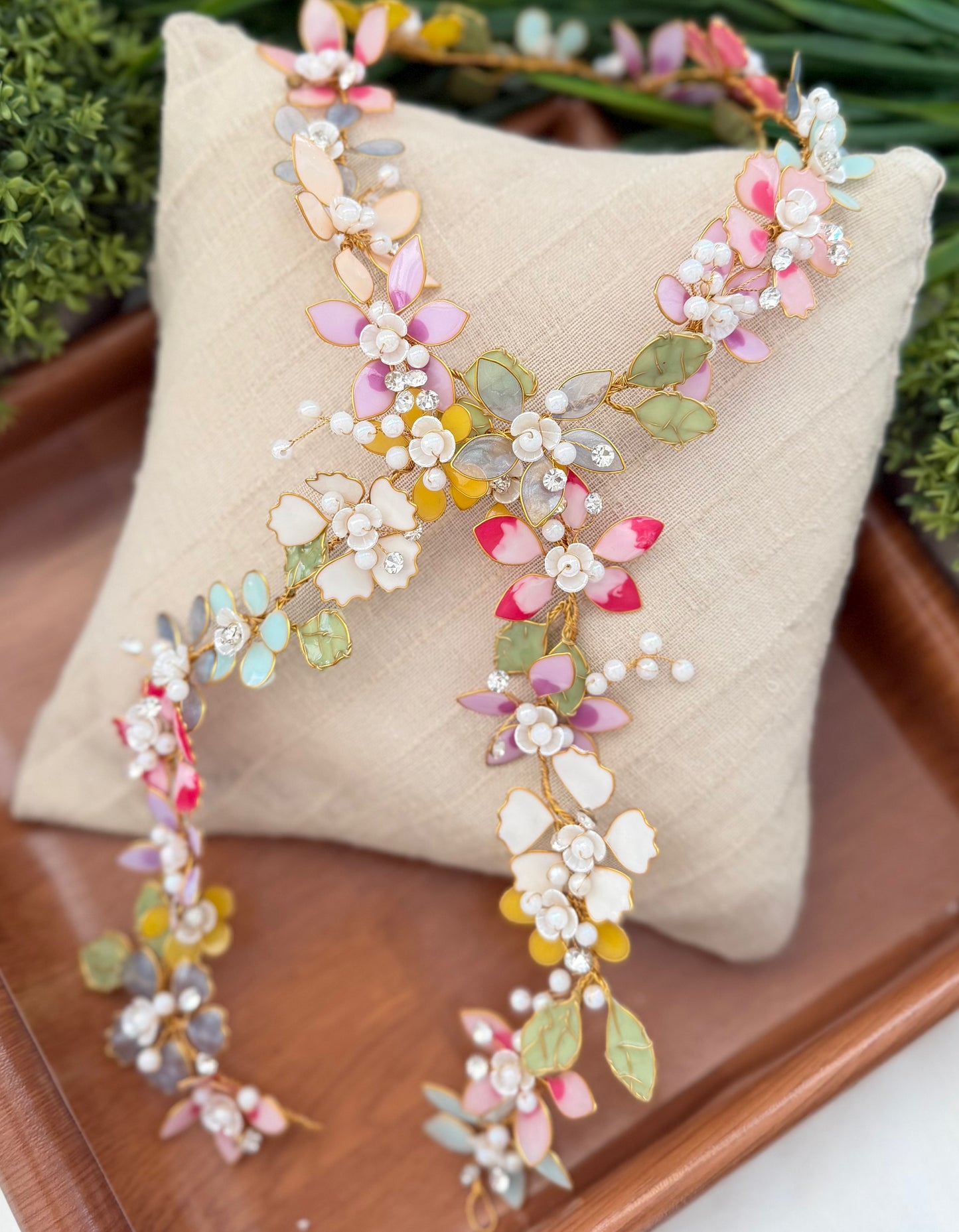 Glorina Floral Braid with Parandas