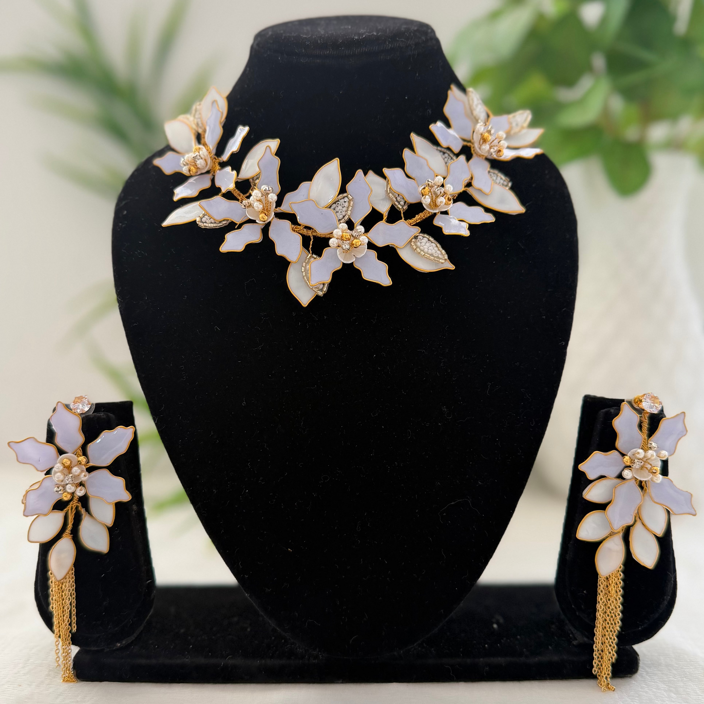 Amel Necklace & earrings