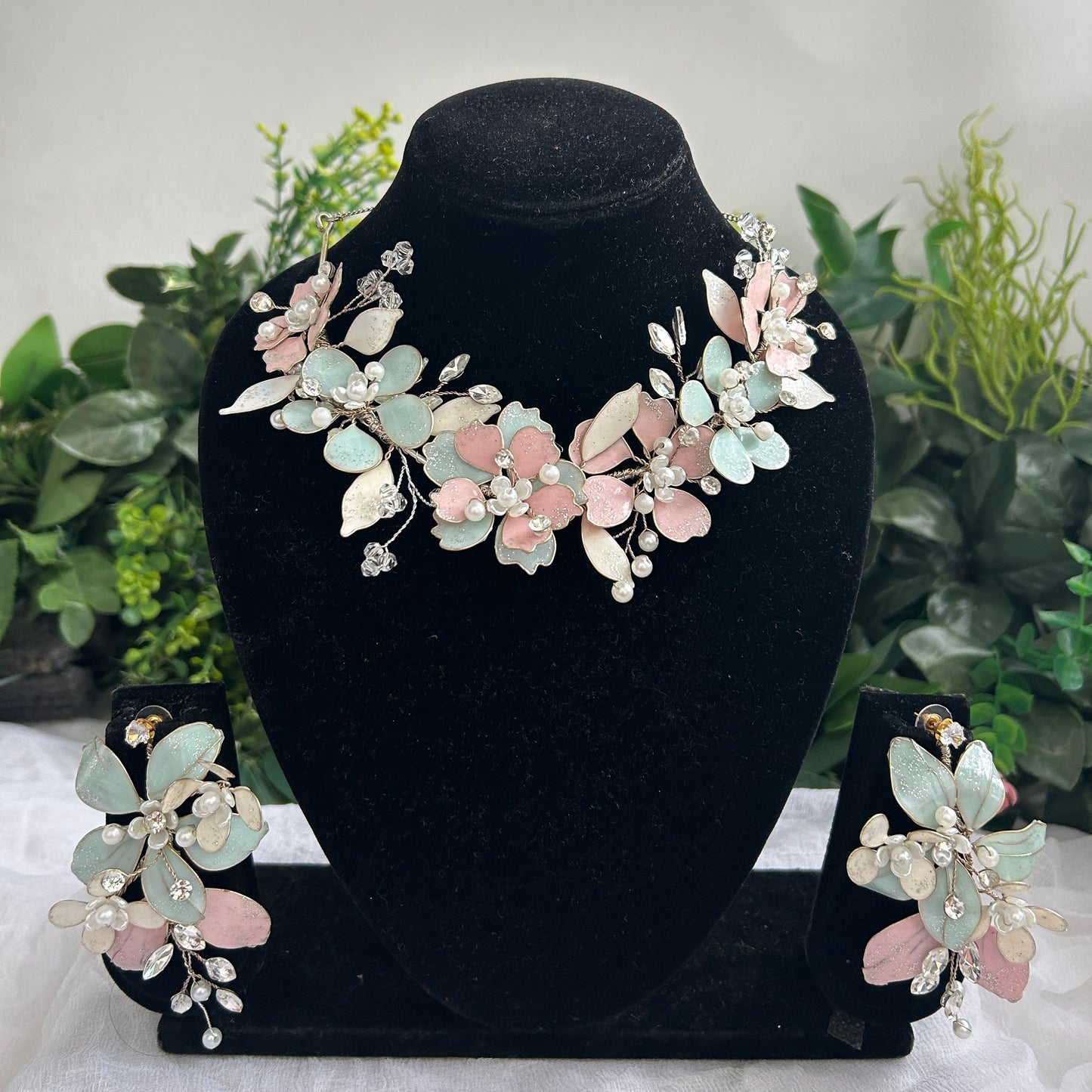 Daleyza Necklace & earrings