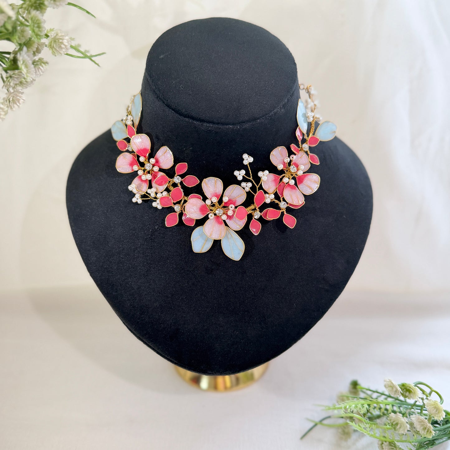 Elvira Necklace & earrings