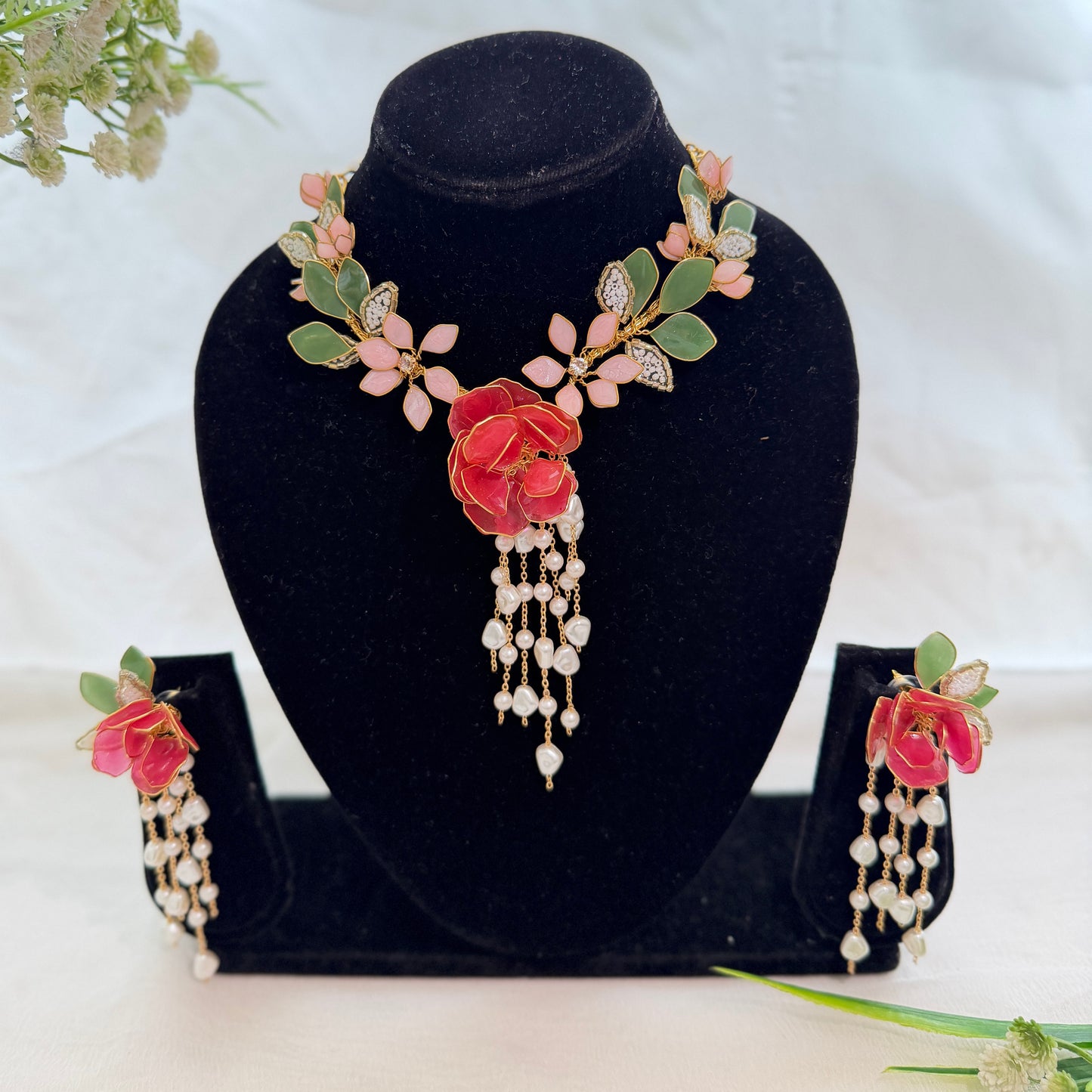 Roza Necklace & earrings