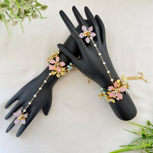 Lucienne hand Harness