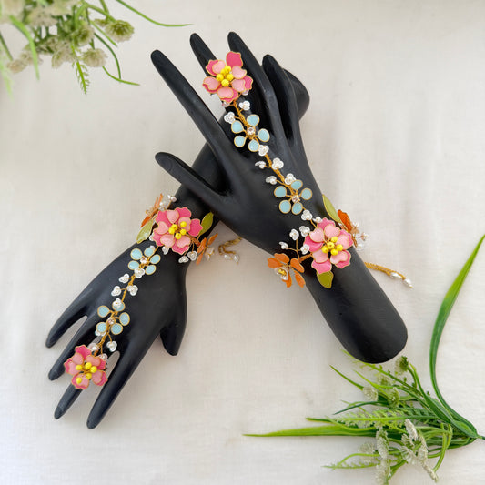 Ninel hand Harness