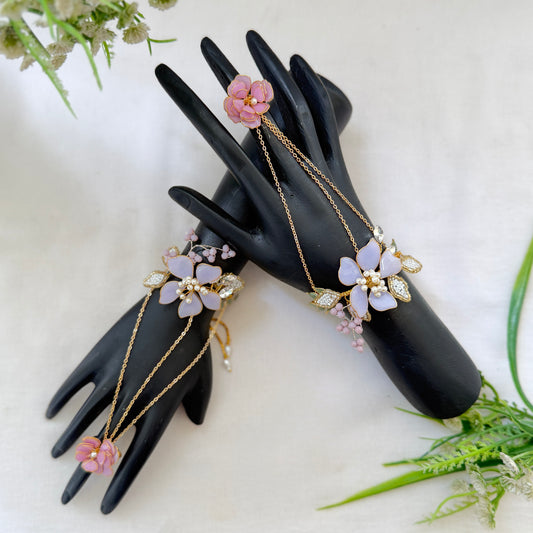 Rosaline hand Harness