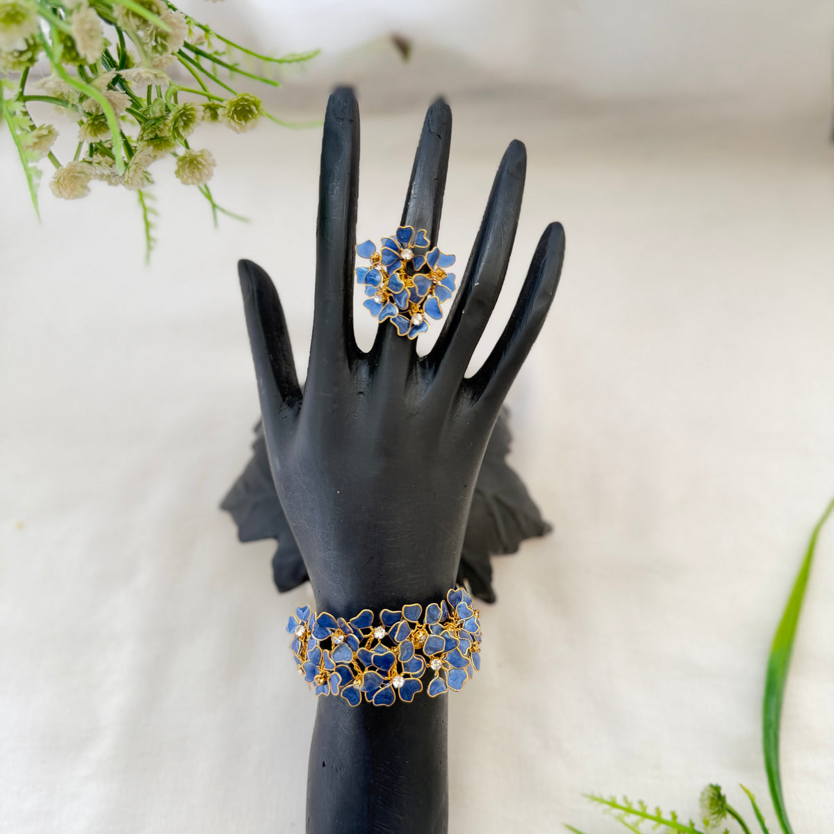 BlueBelle Handcuffs & Ring