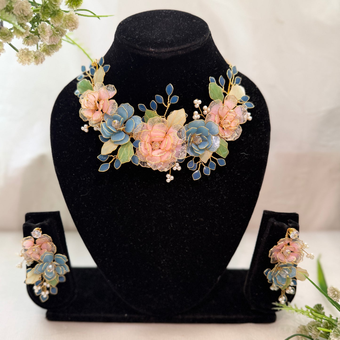 Rozzy Necklace & earrings