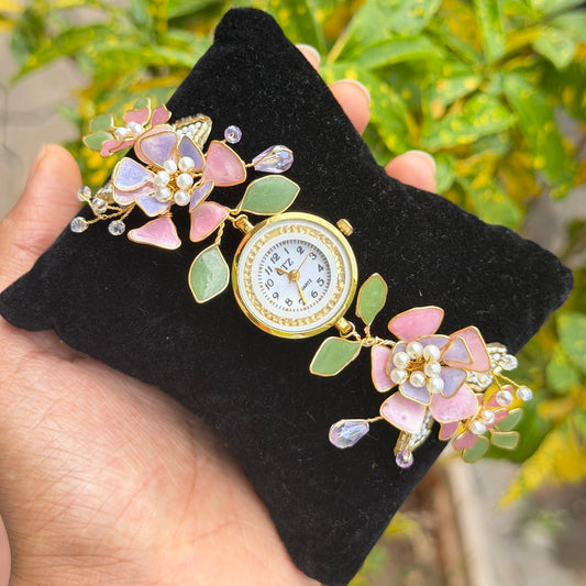 Crest Watch