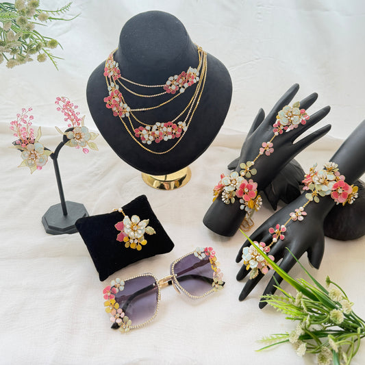 Aurelia Set