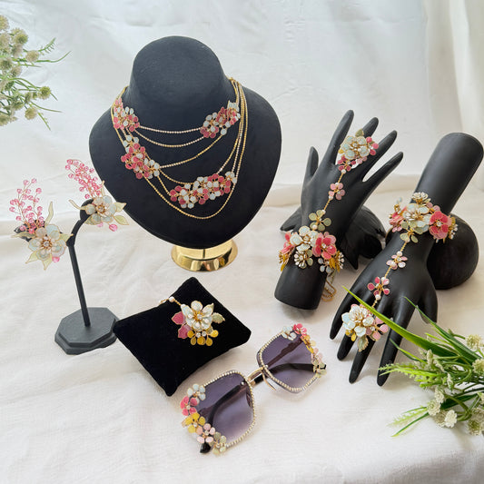 Aurelia Set