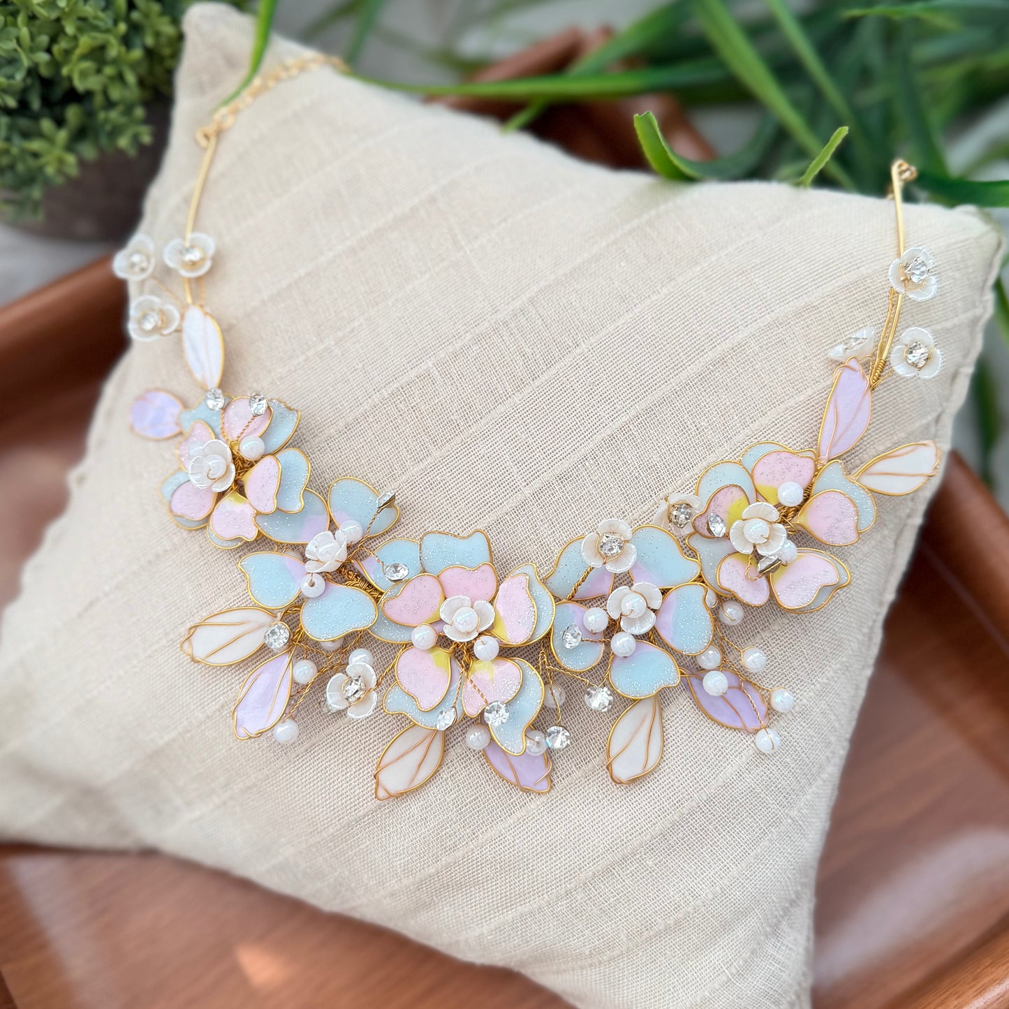 Nora Necklace & earrings