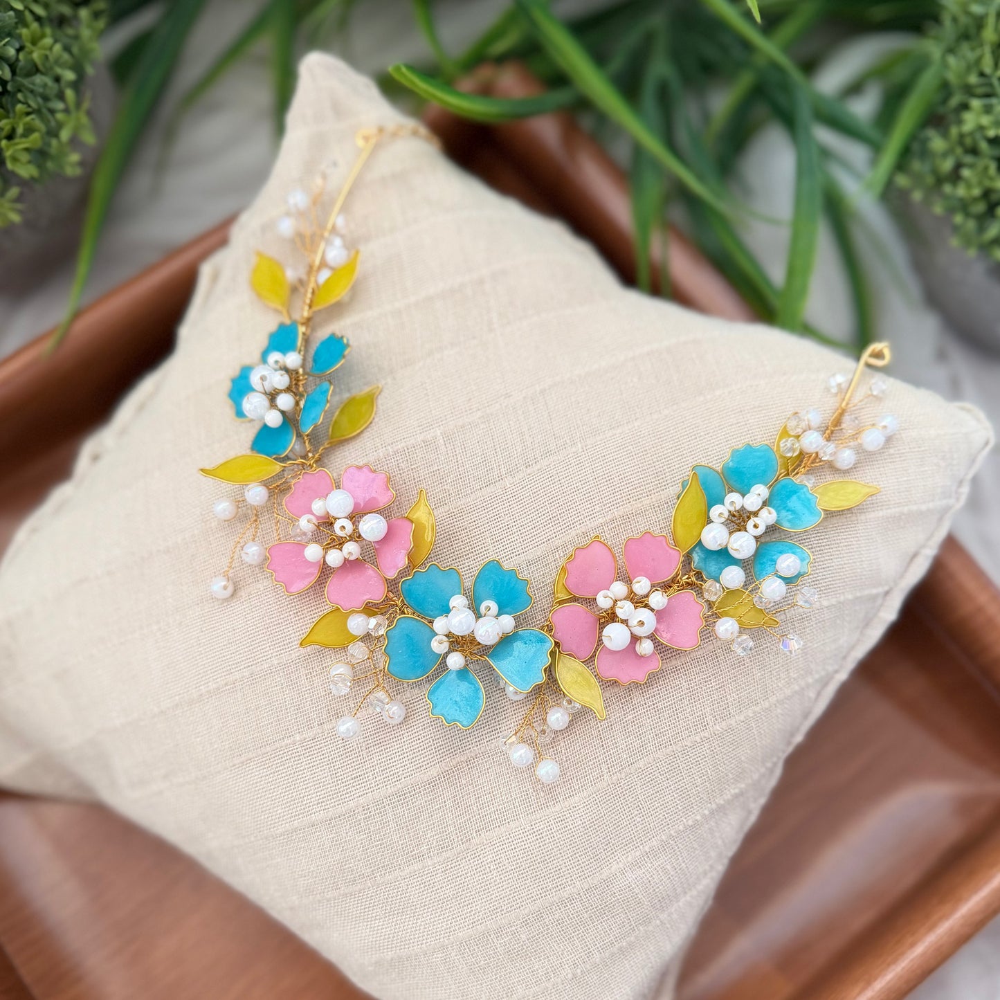 Aria Necklace & earrings