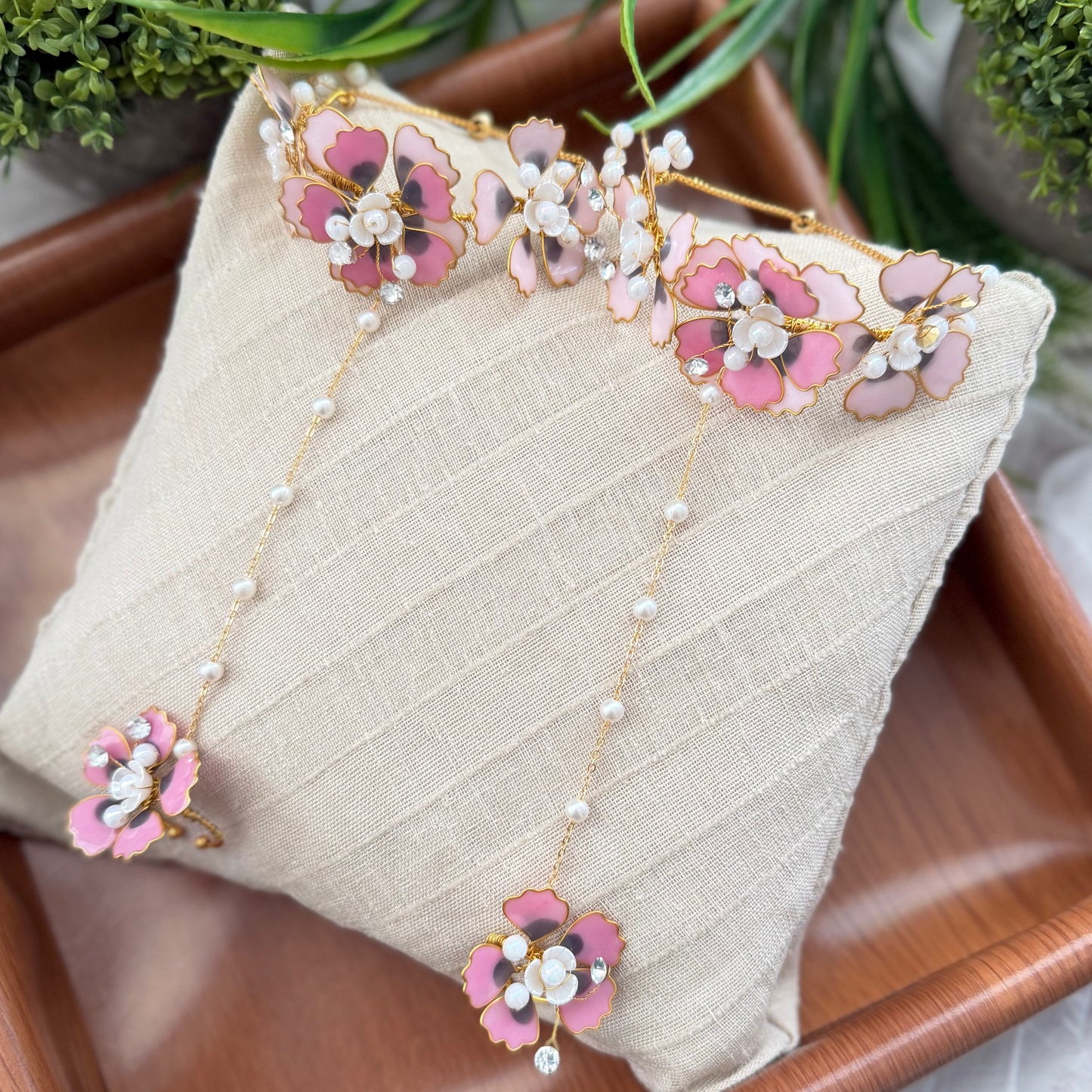 Mariana hand Harness