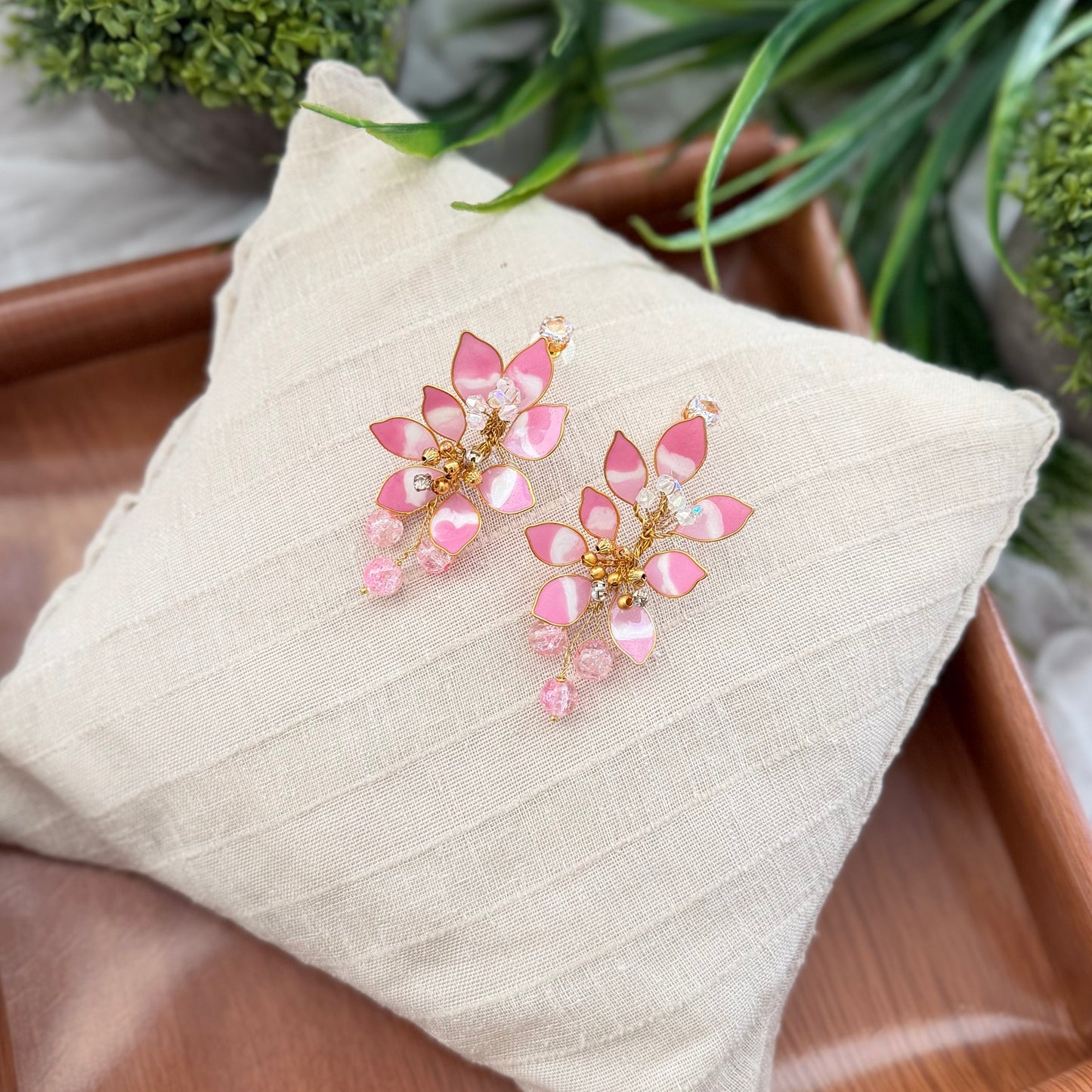 Alma Necklace & earrings