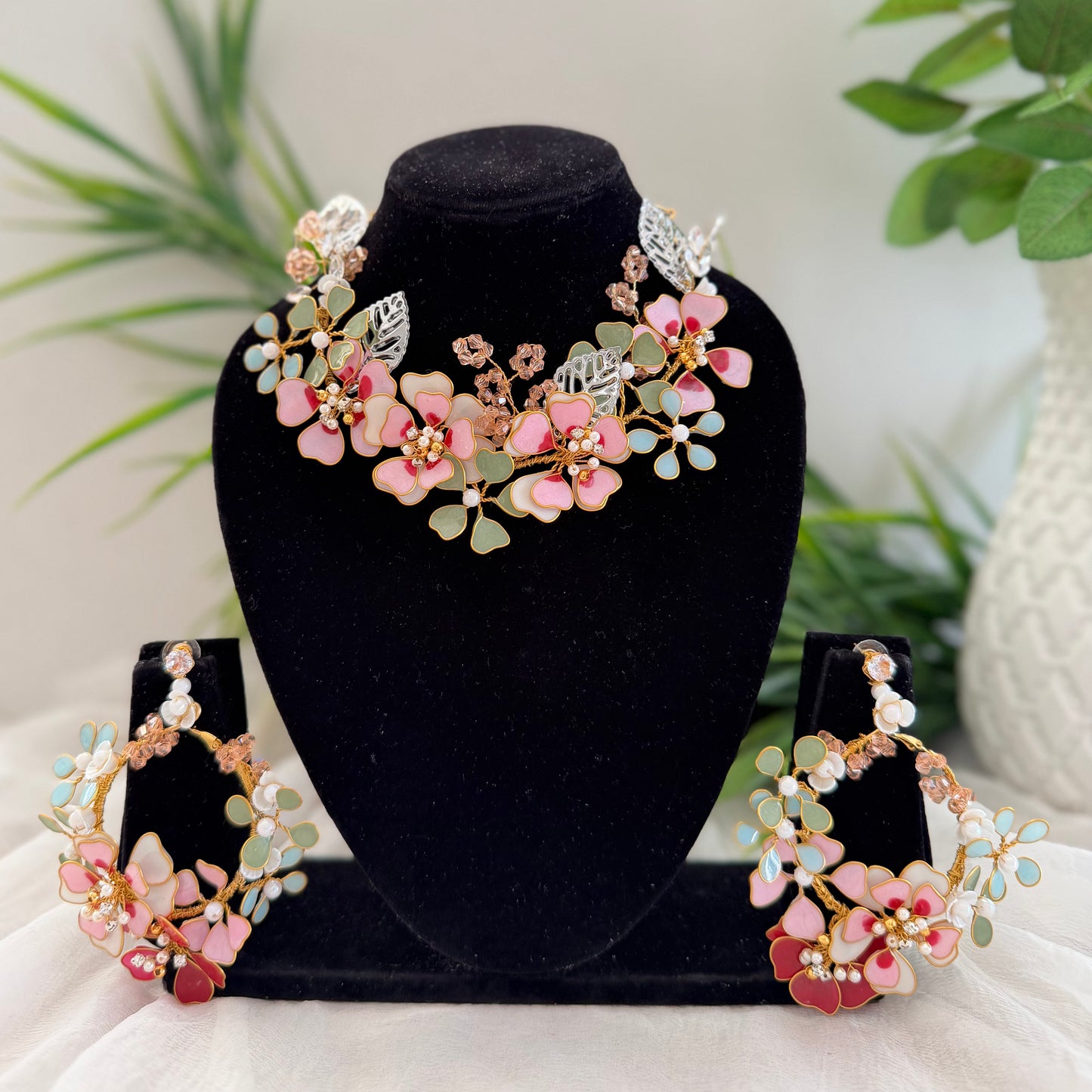 Amina Necklace & earrings