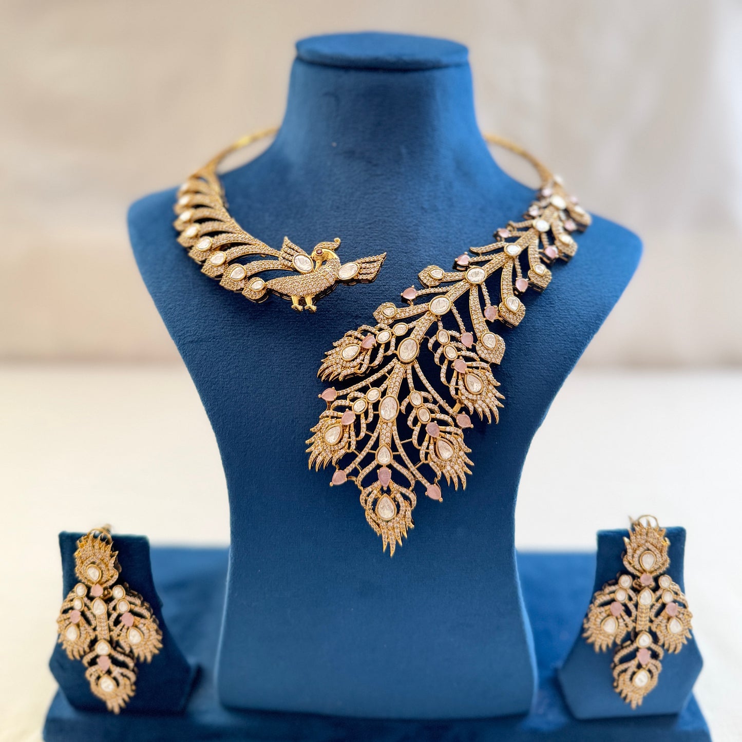 Morika Necklace & earrings