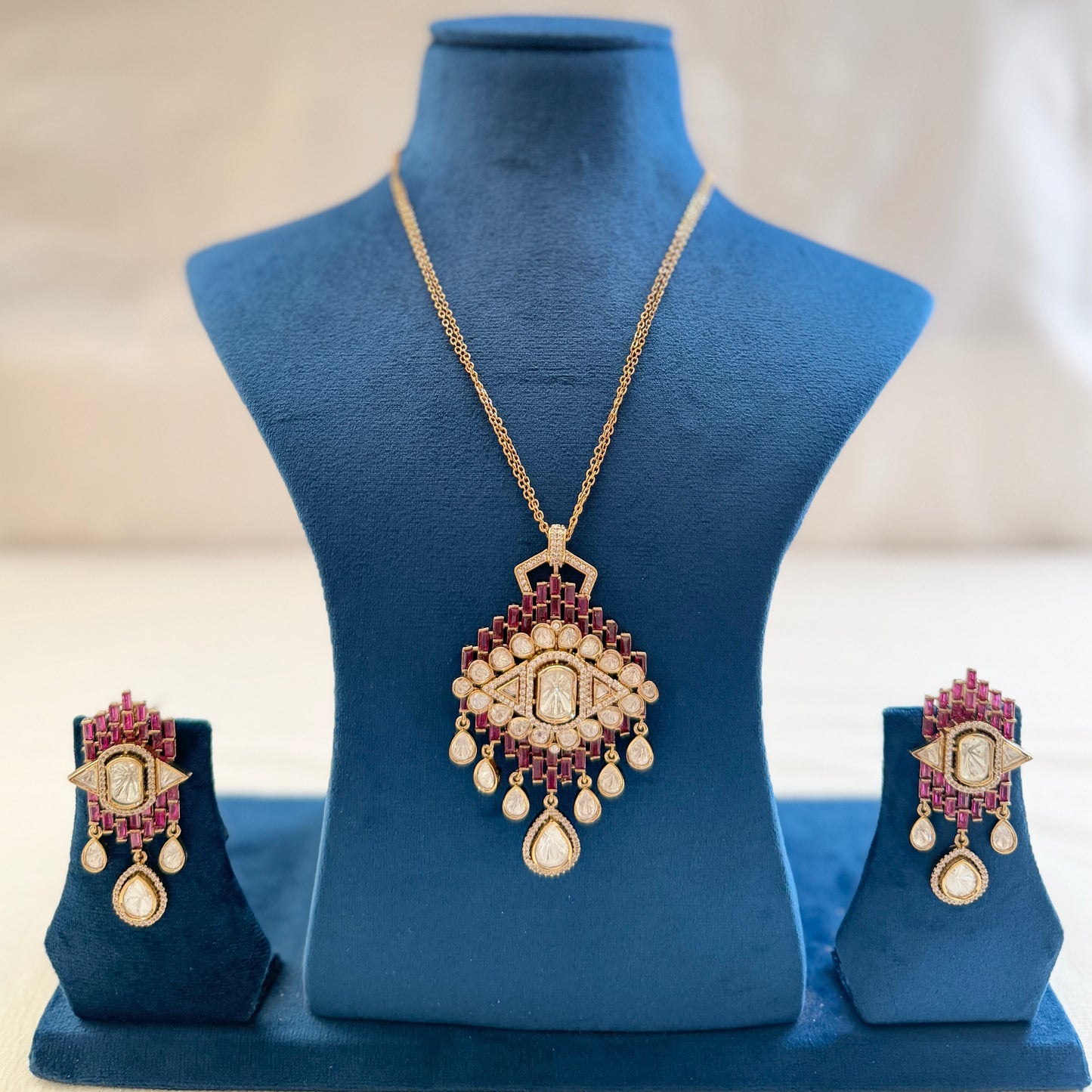 Aabha Necklace & earring