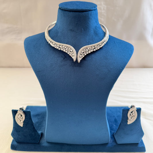 Aveline Necklace & earring