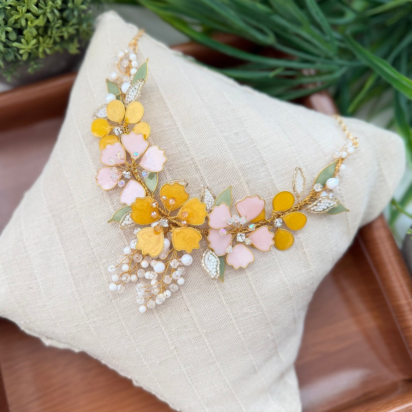 Lucy Necklace & earrings