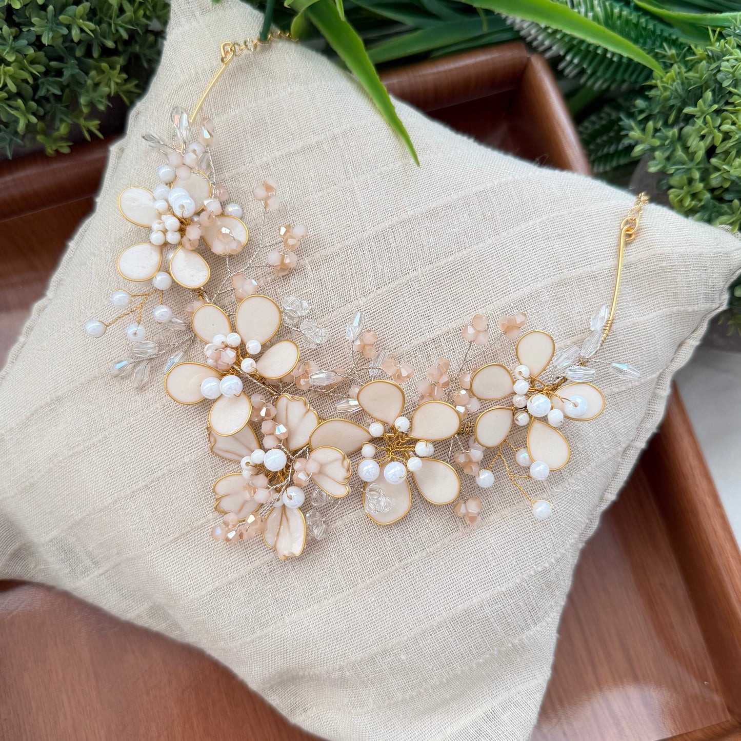 Ariana Necklace & earrings