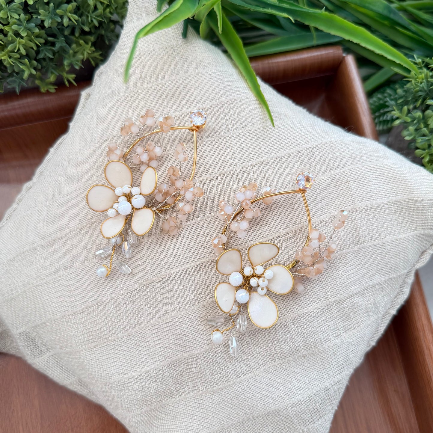 Ariana Necklace & earrings