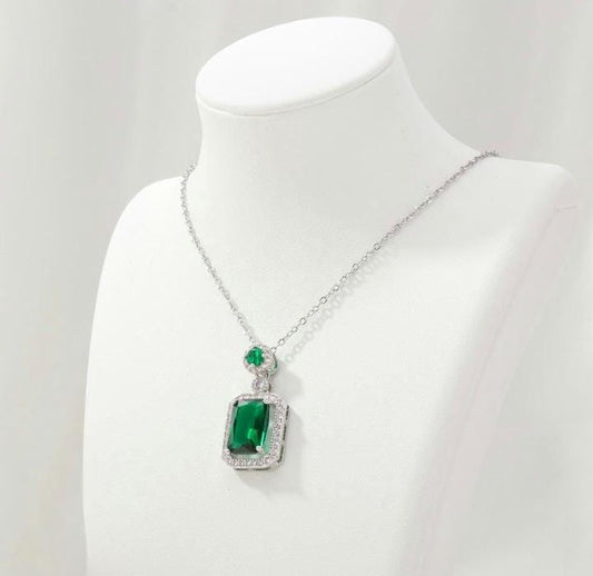 Wynter Chain with Pendent
