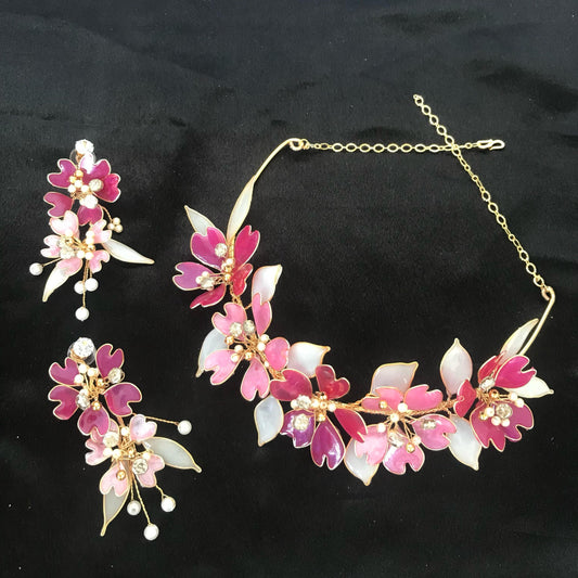 Sarah Set