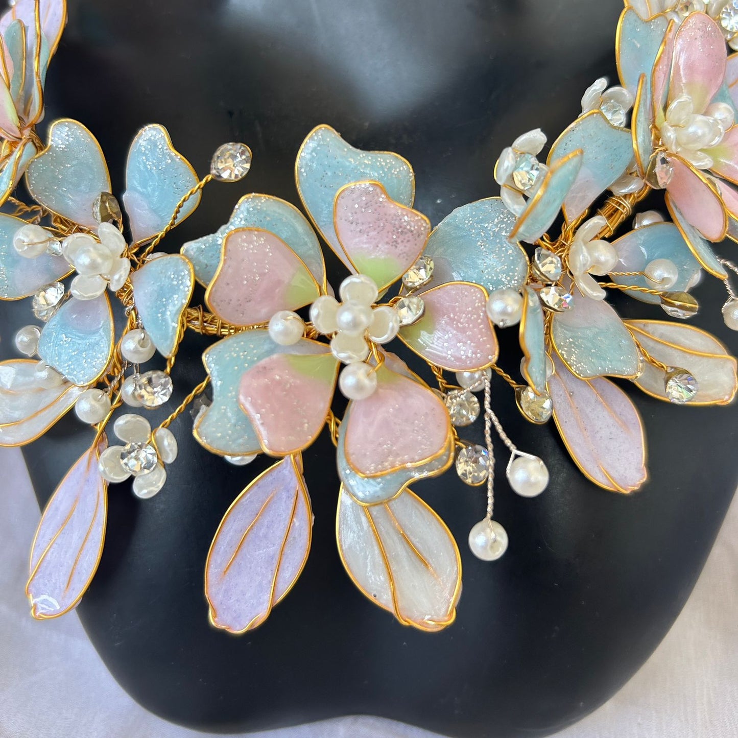 Nora Necklace & earrings