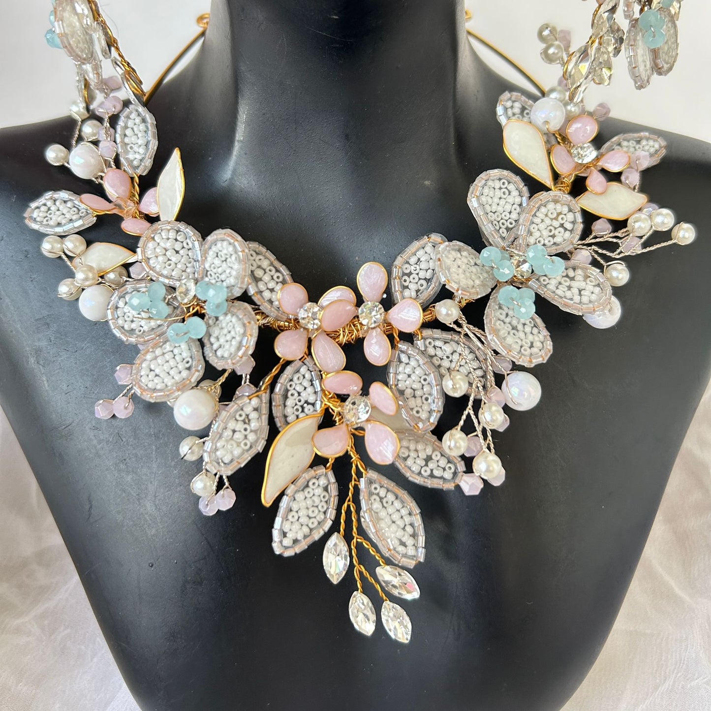 Aurora Necklace & earrings