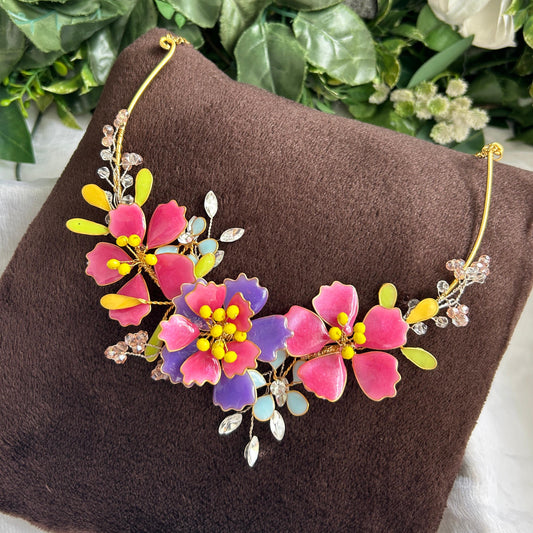 Samara Necklace & earrings