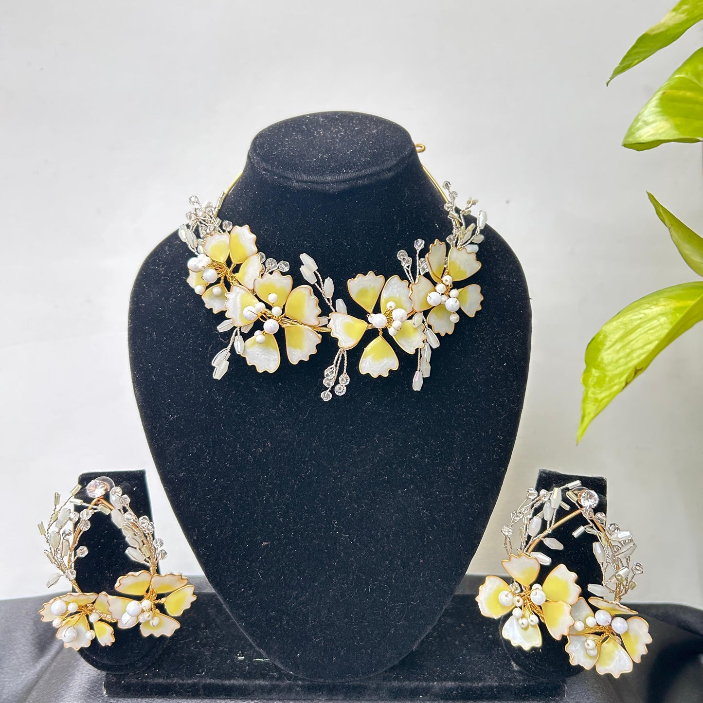 Alora Necklace & earrings