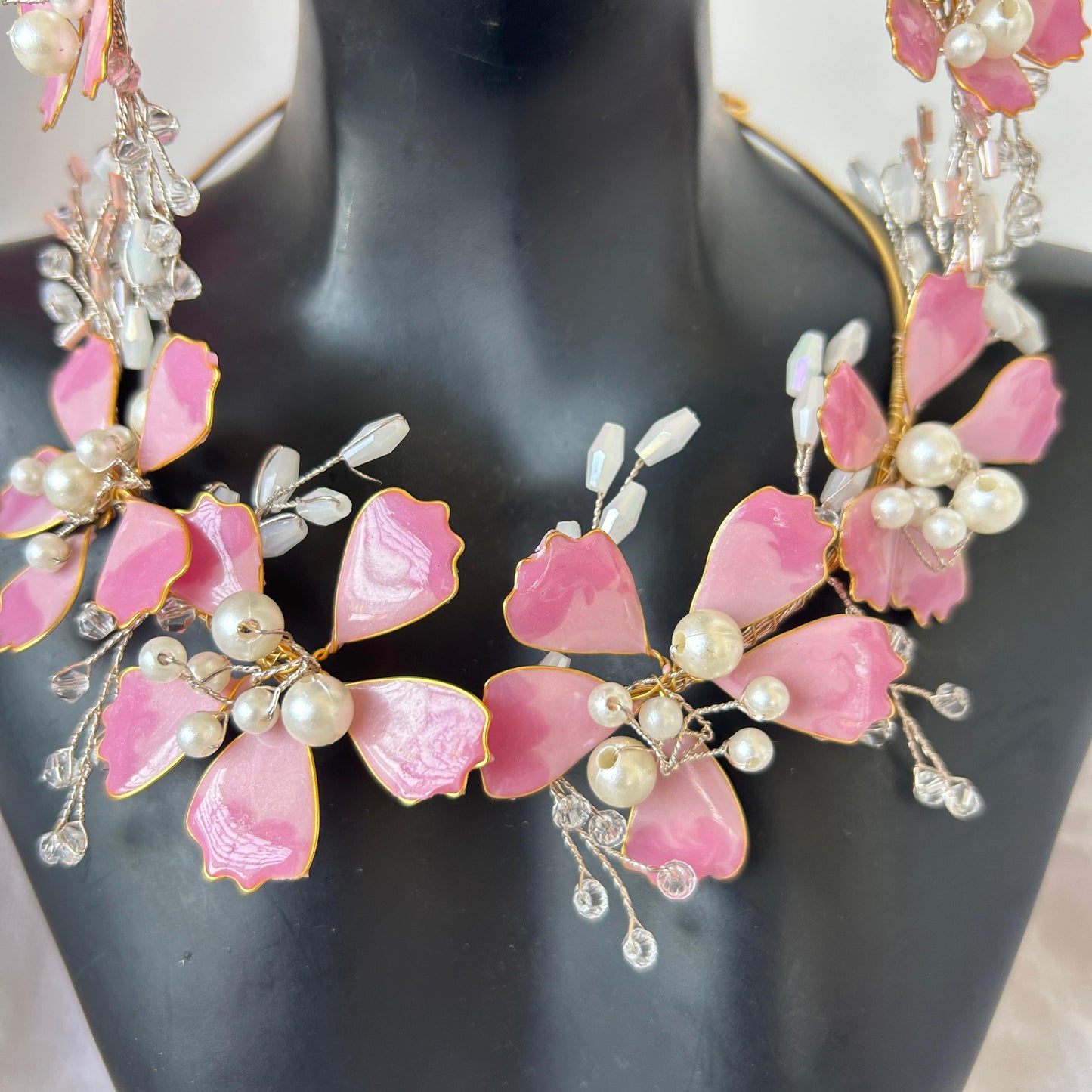 Eliana Necklace & earrings