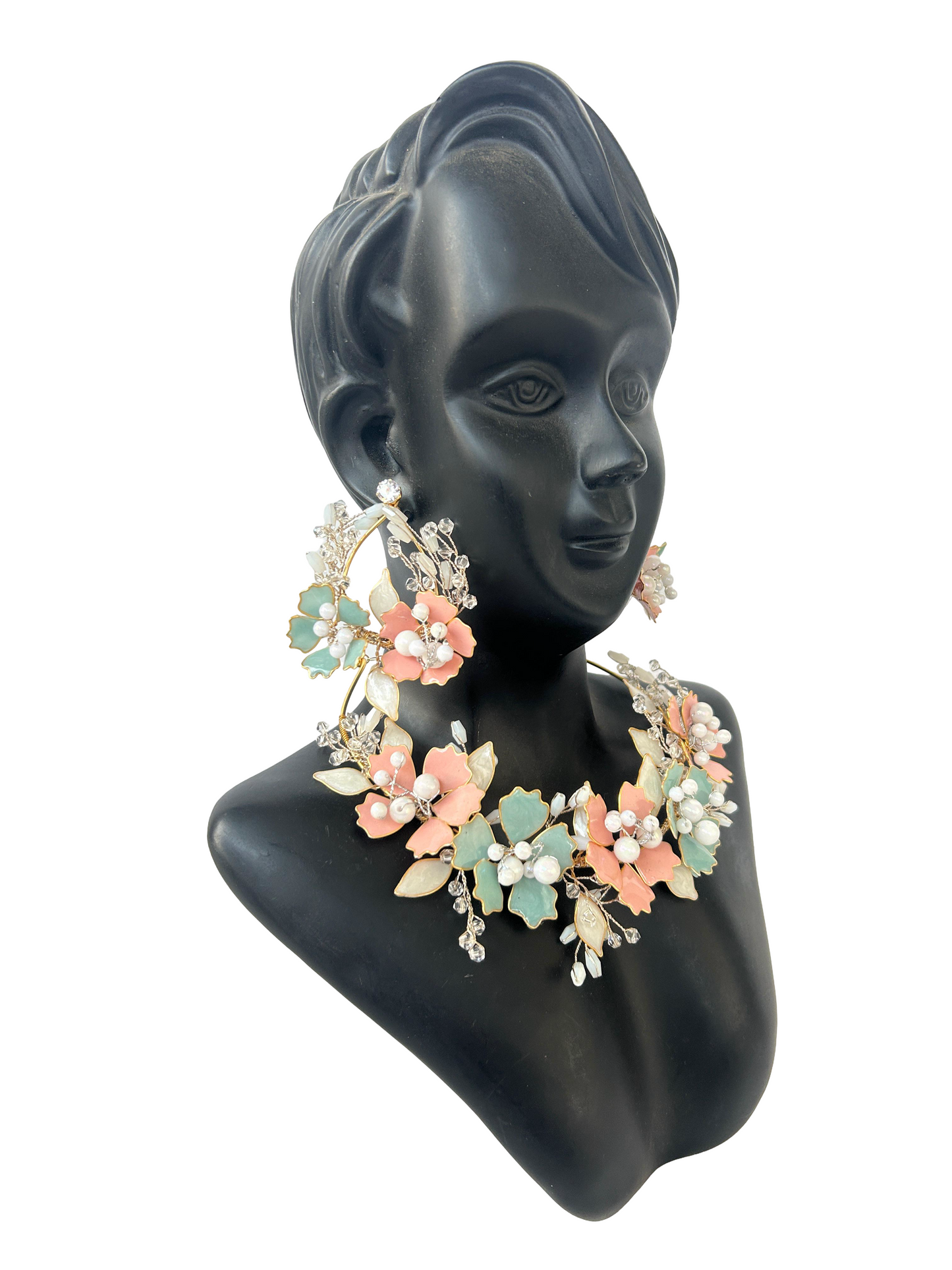 Lucia Necklace & earrings