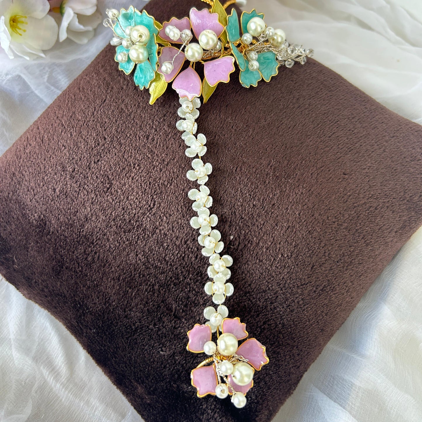 Aria hand Harness