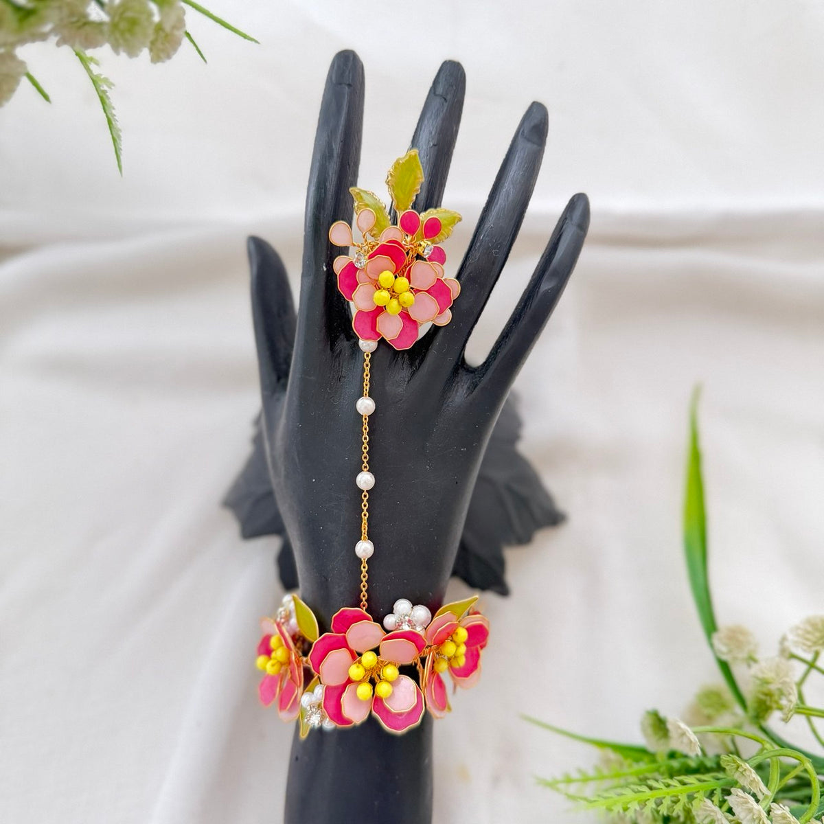 Blossara hand Harness