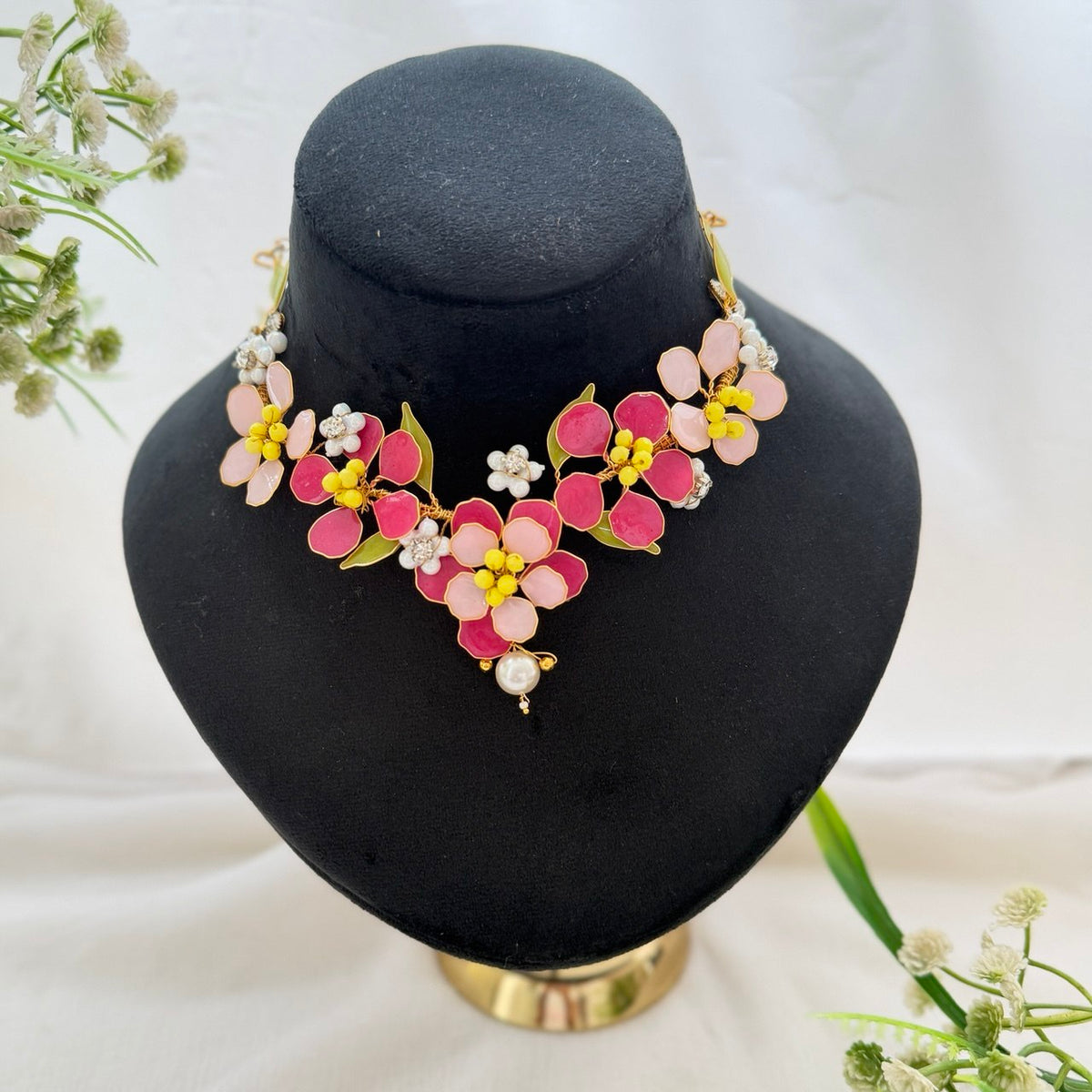 Blossara Necklace & earrings