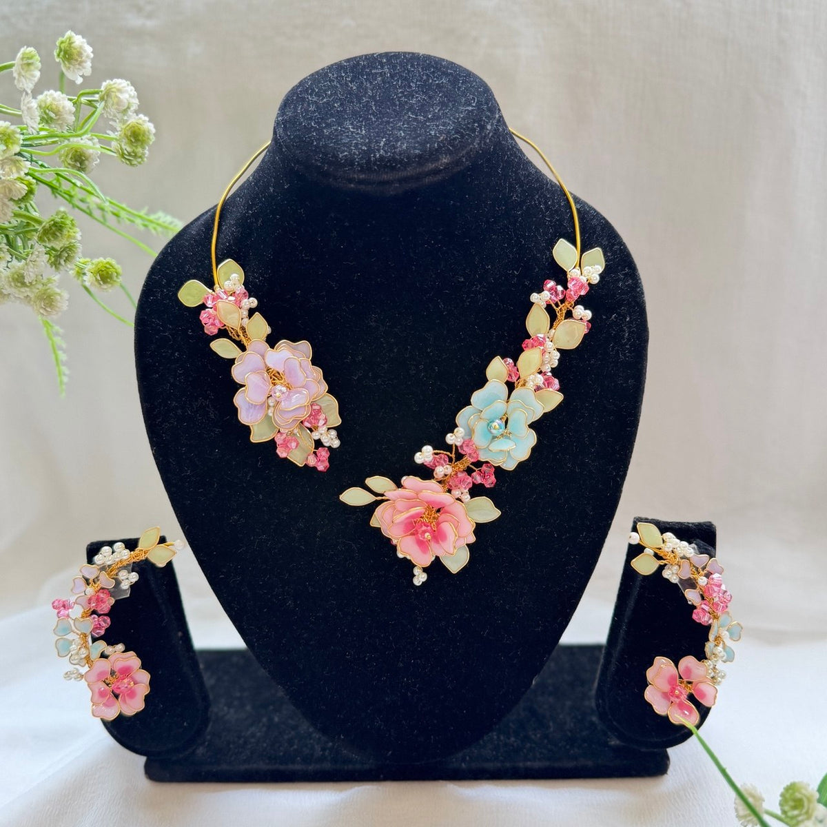 Perlora Necklace & earrings